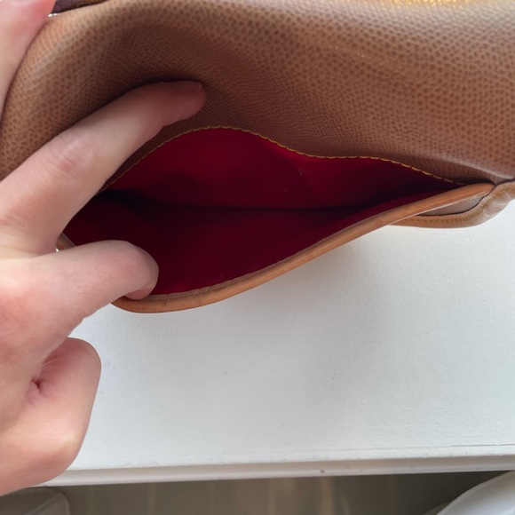 Dooney and Bourke crossbody bag - Picture 5 of 10